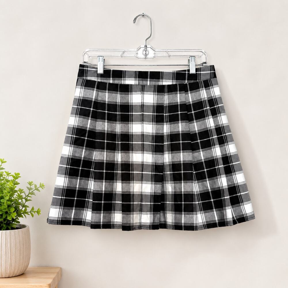 Black White Plaid Pleated Mini Skirt Preppy Y2K Schoolgirl Academia Sz L